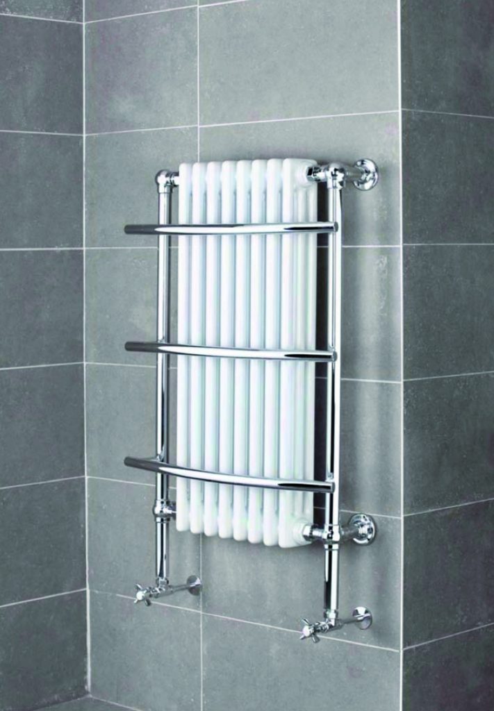 UCHE022-scaled-1.jpg Chelsea Wall Hung Traditional Radiator - Image 1