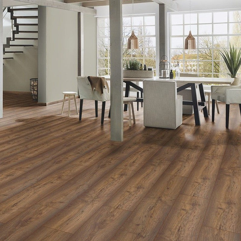 Modena_Oak_Super-Natural_8mm Modena Oak Super Natural 8mm - Image 1
