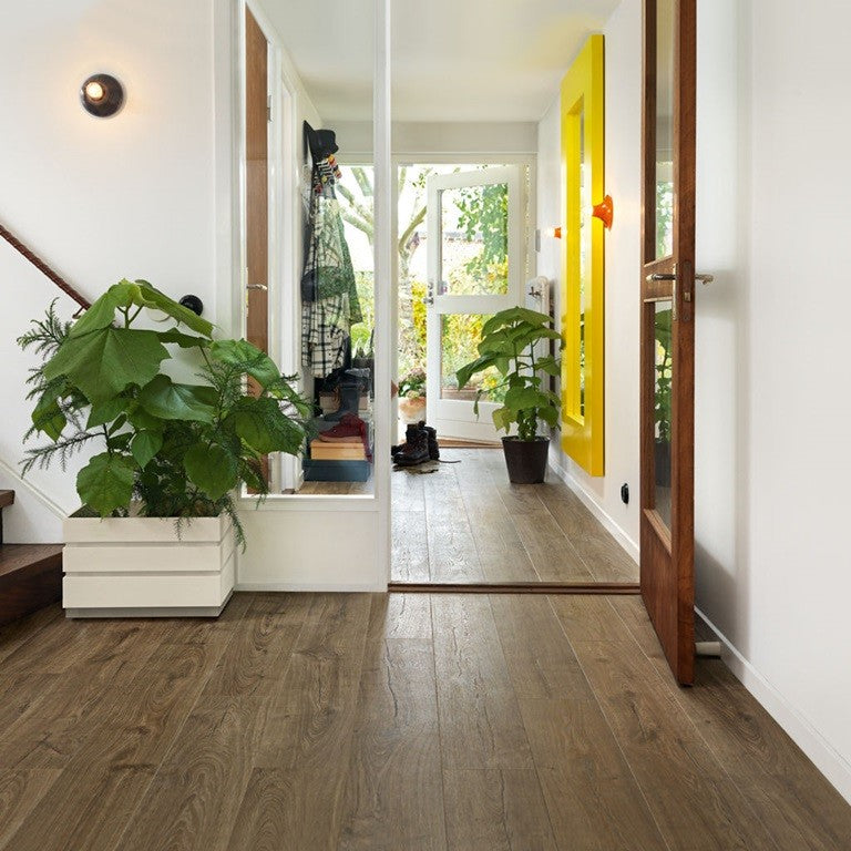 Pergo-Farmhouse-Oak-8mm-Visby_8815fb25-9c44-4d99-a015-3cfae4b09c15 Pergo Farmhouse Oak 8mm, Visby - Image 1