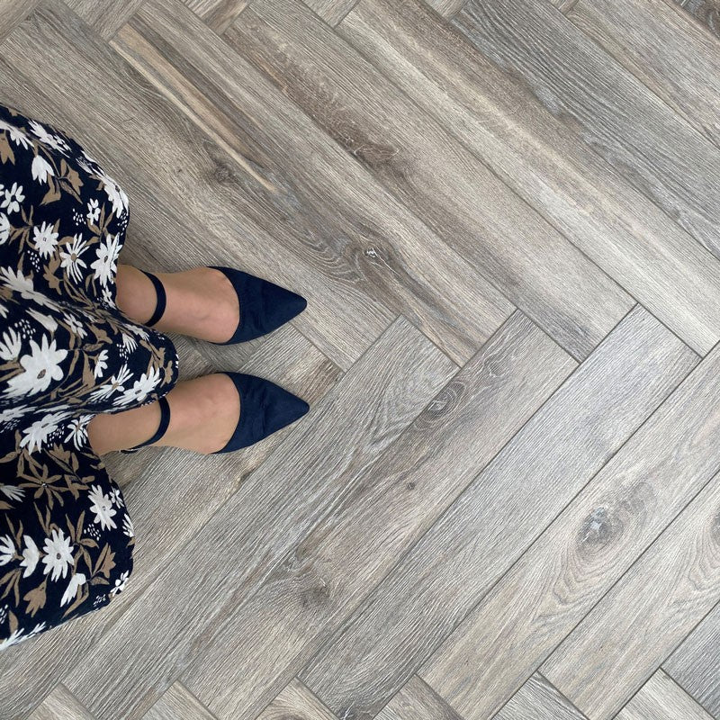 volcanic-oak-herringbone_cf0eaf7b-ff2a-432f-9a6a-1704890b343d New York Oak Herringbone - Image 1
